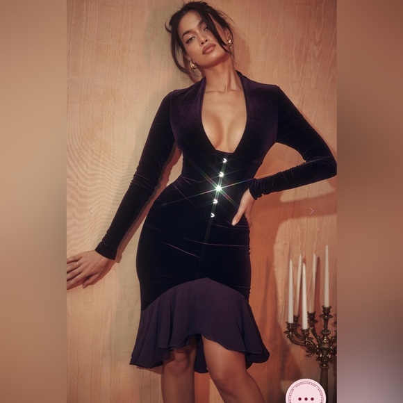 House of CB Dahna Dark Purple velvet corset dress - Picture 2 of 16